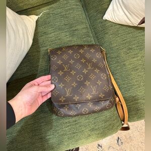 Authentic Louis Vuitton Dark Brown Monogram Crossbody Bag